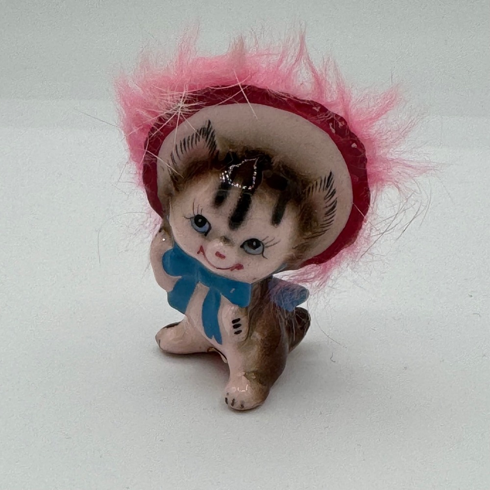 Vintage California Creations by Bradley Japan Ceramic Kitten Pink Fur Bonnet
